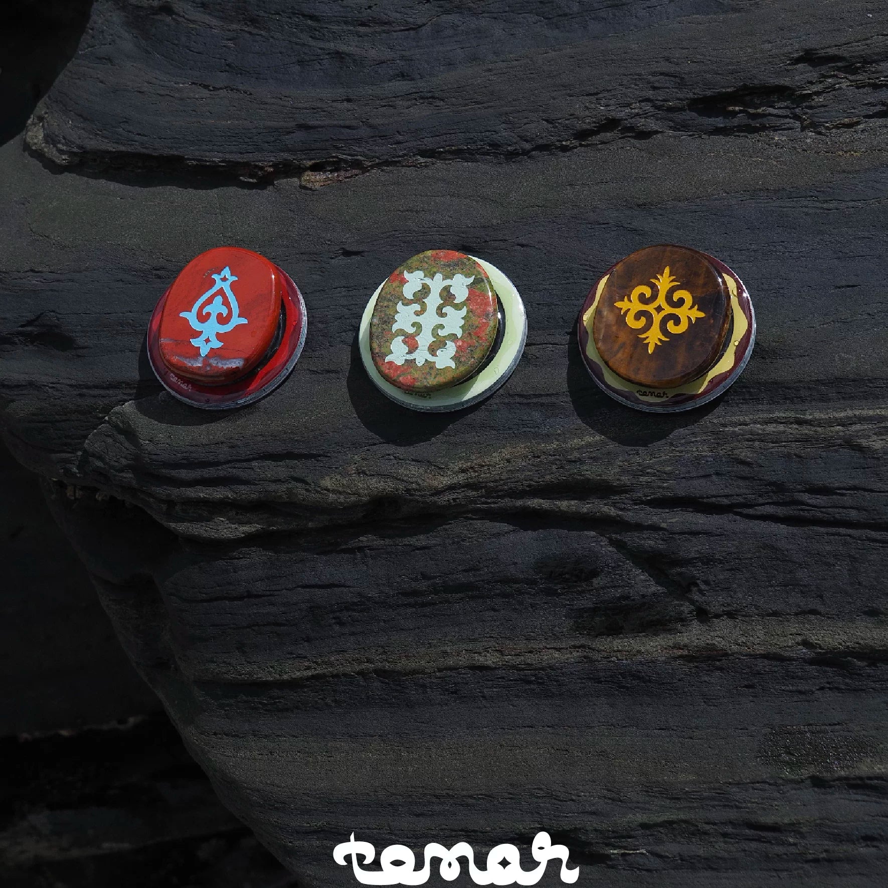 Totem Stone Phone Holder