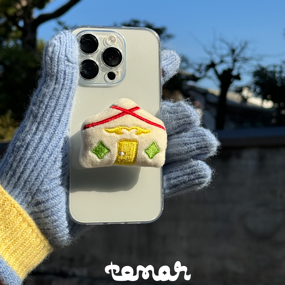 Nomad Yurt Phone Grip