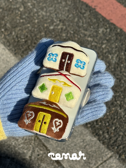 Nomad Yurt Phone Grip